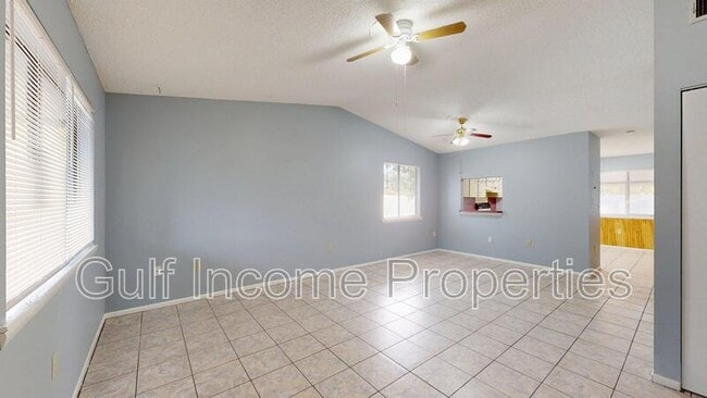 Building Photo - 709 45th St E