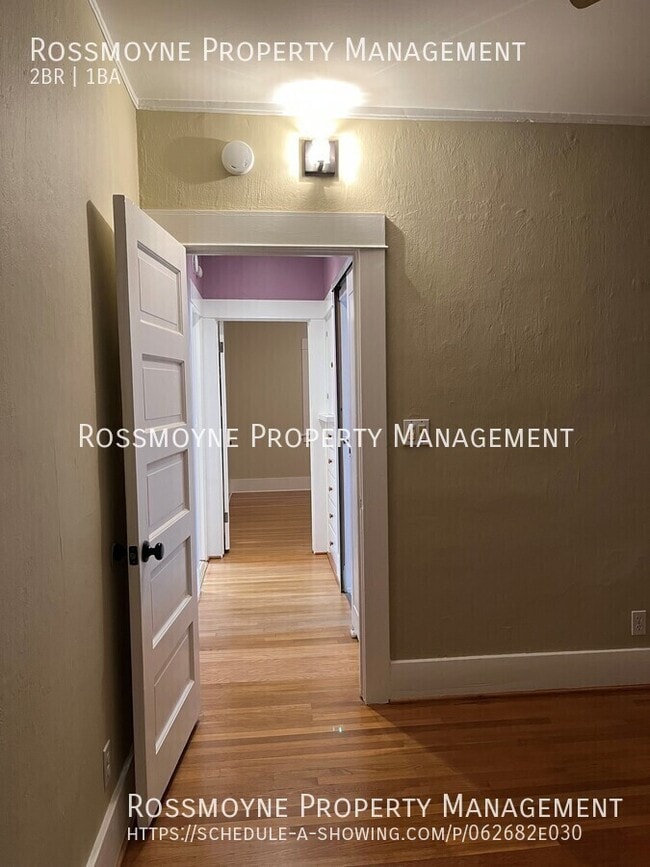 Building Photo - 1243 Yosemite Dr