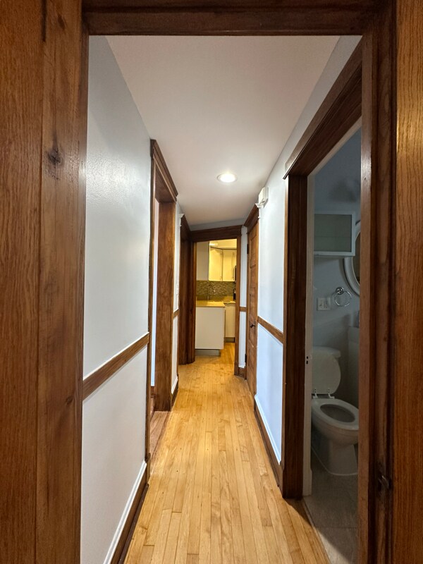 Building Photo - 1949 W Grace St