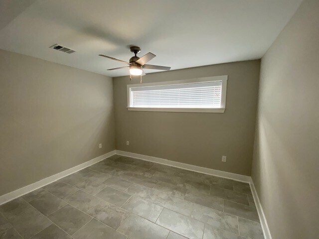 Building Photo - 4045 W Bellfort Ave