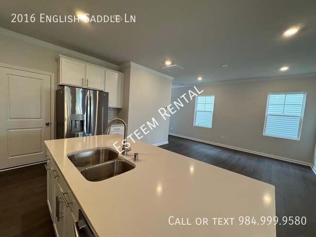 Building Photo - 2016 English Saddle Ln