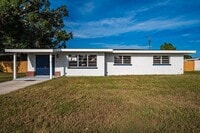 Building Photo - 1811 Rhoades Terrace