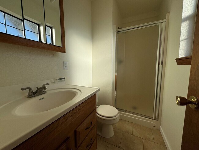 Building Photo - 2614 Palomar Pl