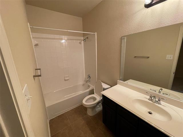 Building Photo - 4240 Comanche Dr