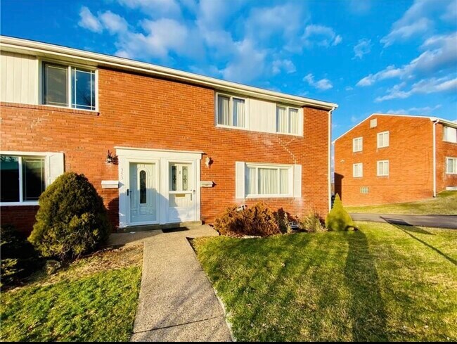 Primary Photo - 355 Macassar Dr