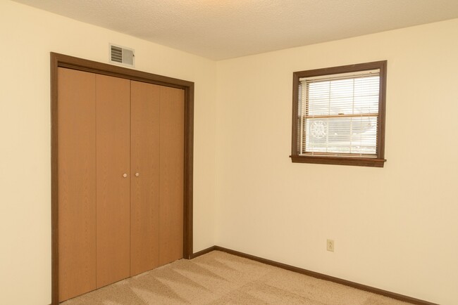 Building Photo - 2313 Gray Fox Terrace