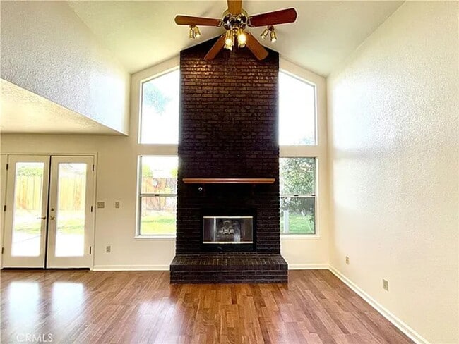 Building Photo - Spacious 4-Bedroom Home in Desirable North...