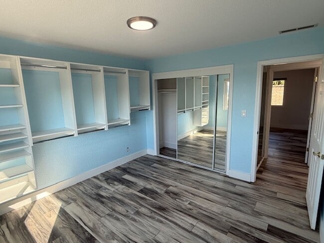 Building Photo - Remodeled 3 Bedroom Home with Bay Views + Stunning Backyard Patio