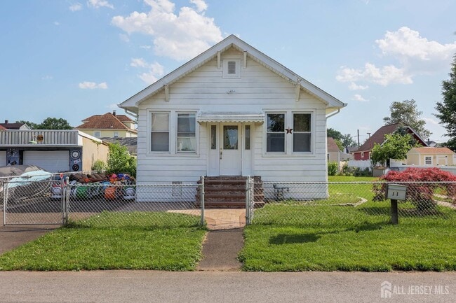 Building Photo - 11 S Livingston Ave