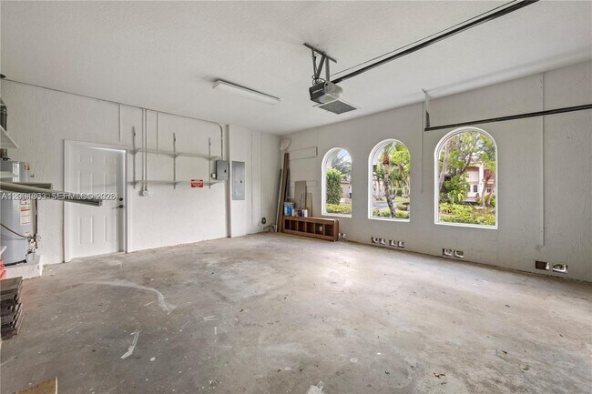 Building Photo - 16449 SW 84th Pl