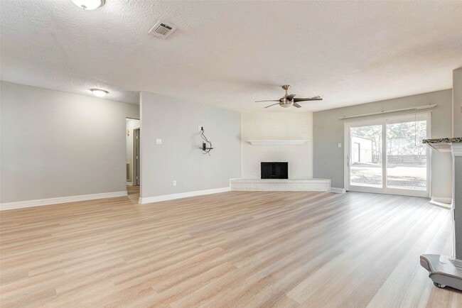 Building Photo - 18526 Fenske Rd