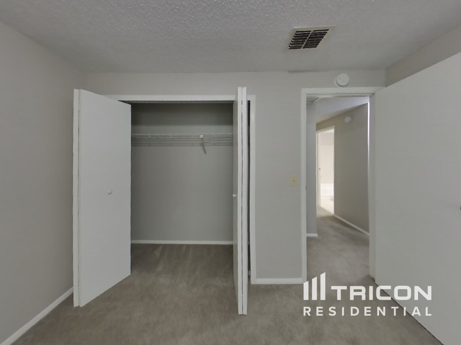 Building Photo - 8338 Knotts Landing Dr E