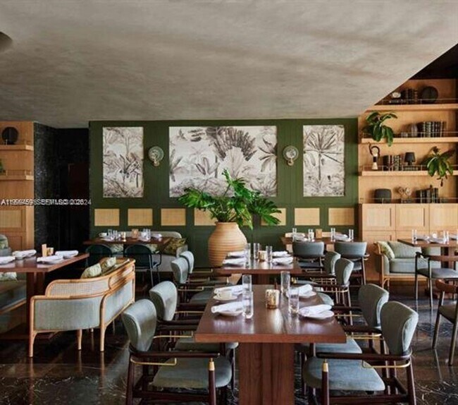 Building Photo - 1100 West Ave