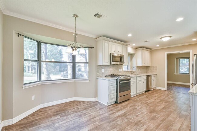 Building Photo - 4703 Ironwood Dr