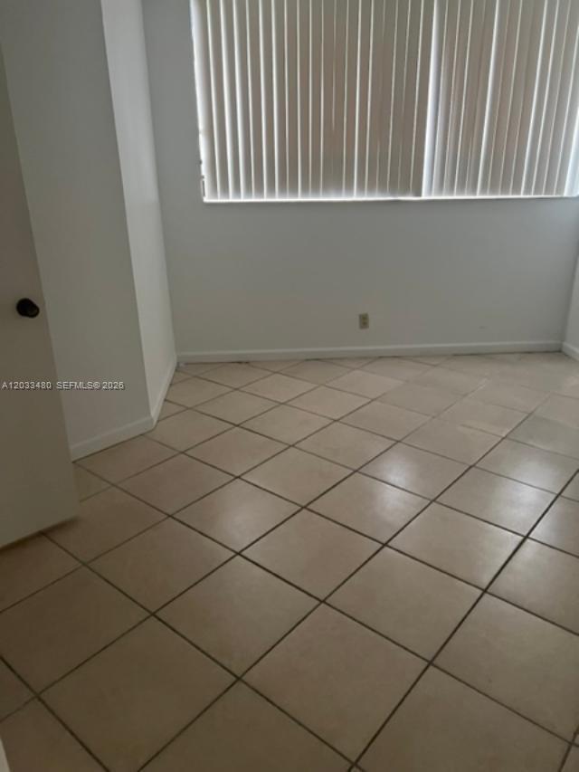 Building Photo - 1880 N Congress Ave