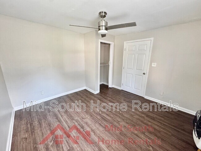 Building Photo - 324 Harrell St