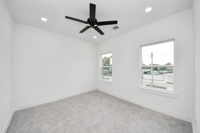 Building Photo - 2708 Bostic St