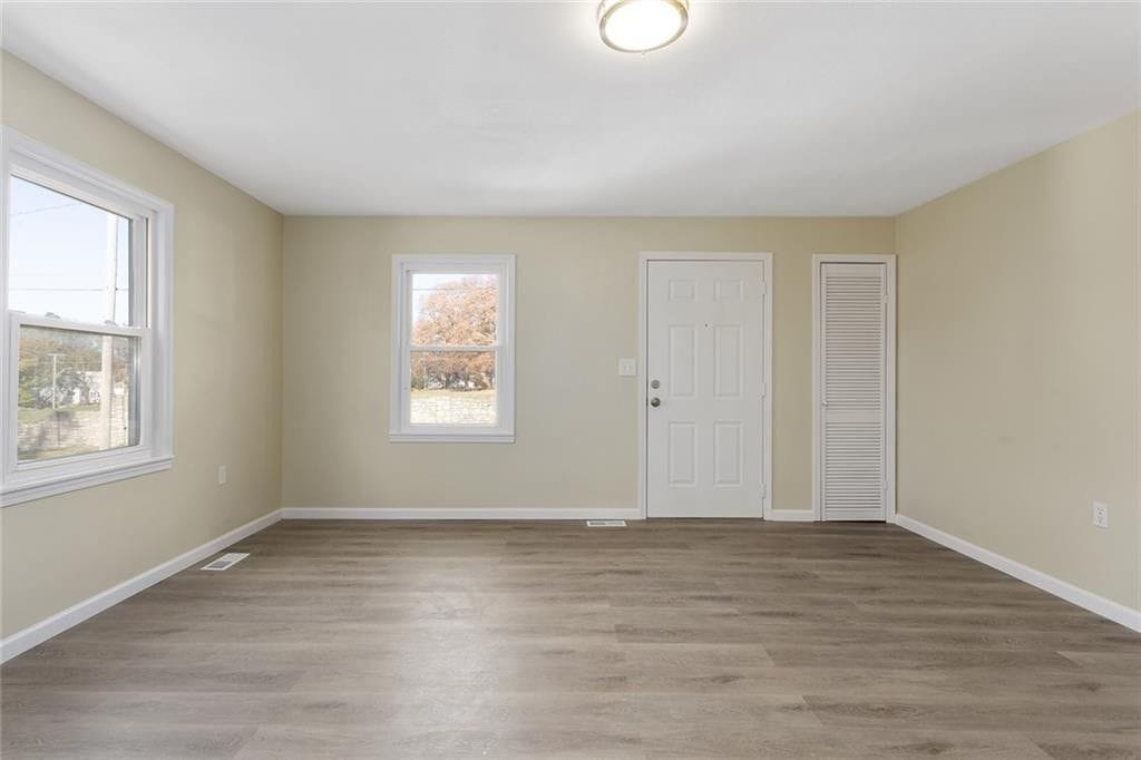 Building Photo - 2619 NE 39th Terrace