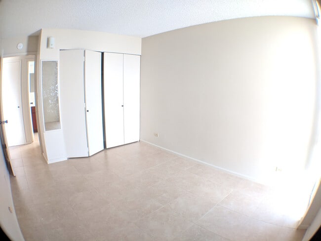 Building Photo - 541N&amp;N