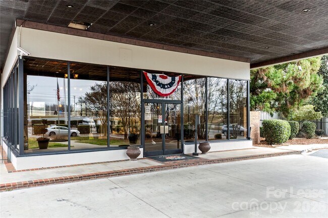 Building Photo - 4721 Morehead Rd