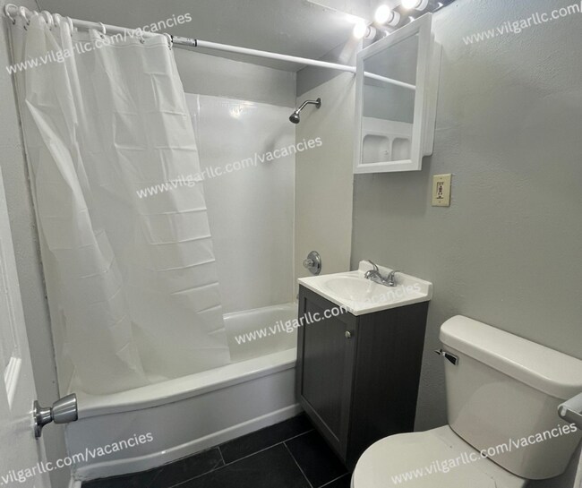 Building Photo - 3 Large Bedrooms (Oversized Master) • 1 Bathroom • Single-Family Home