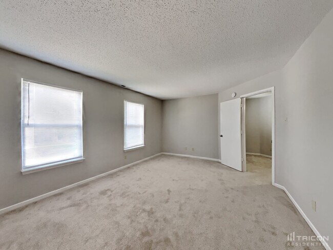 Building Photo - 59 Frostwood Ln