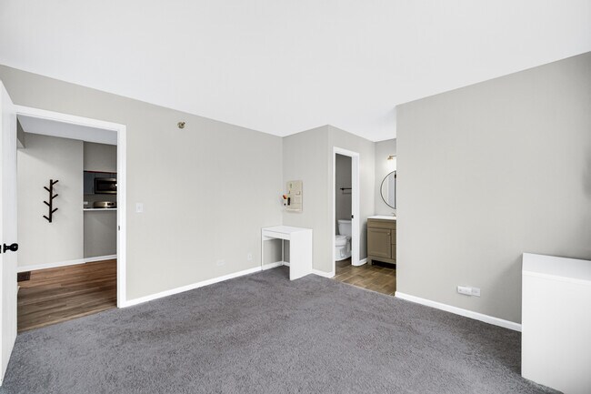 Building Photo - 124 Glengarry Dr