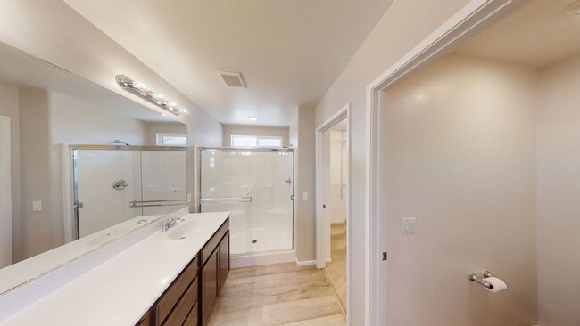 Building Photo - Beautiful 3 bed 2.5 bath in Beaumont, Ca.