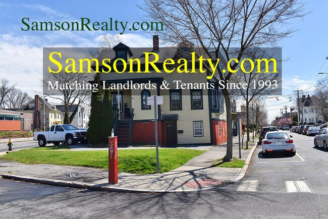 Building Photo - 298 Hope St