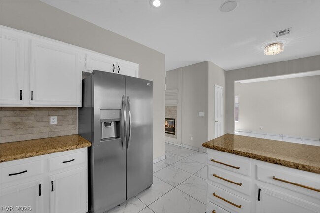 Building Photo - 3733 Horseshoe Mesa St