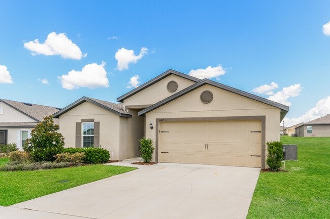Building Photo - 1387 Swan Lake Cir