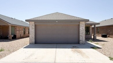 Building Photo - 7806 Elm Ave