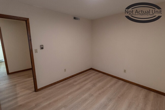 Building Photo - 3314 Belle Meade Dr