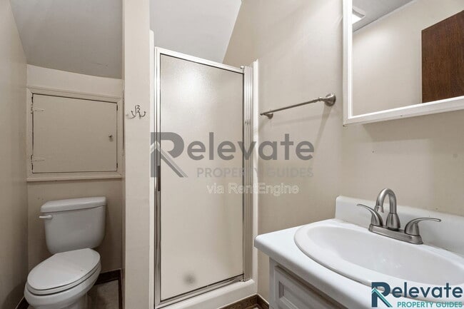 Building Photo - 4005 Peregrine Rd