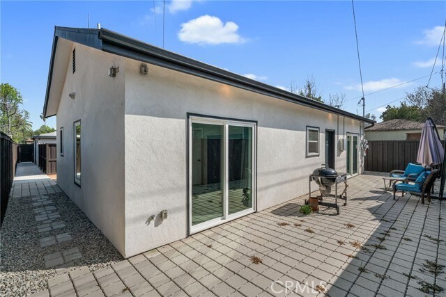 Building Photo - 22434 Berdon St