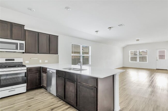 Building Photo - 21316 Quick Fox Dr