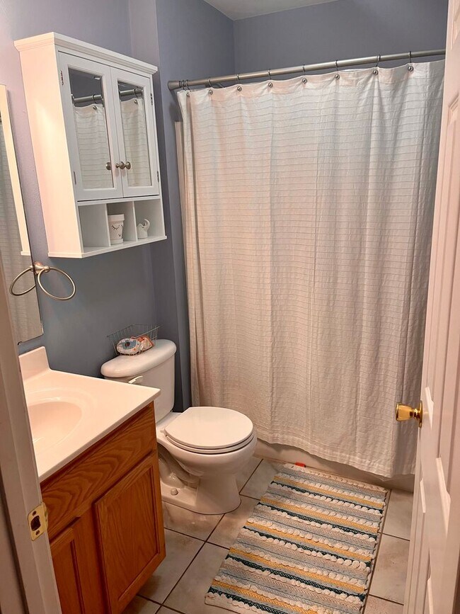 Building Photo - Updated 4 bedroom, 3 bath Home in Christiansburg