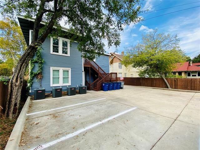 Building Photo - 4318 Junius St
