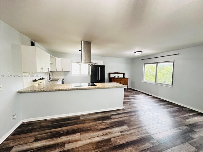 Building Photo - 850 SW 133rd Terrace
