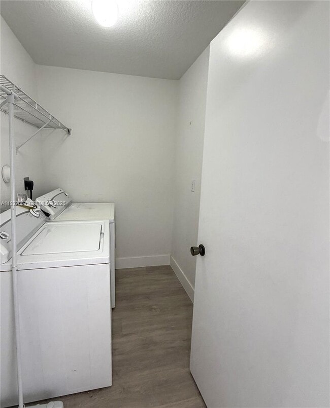 Building Photo - 1088 SW 144th Ave