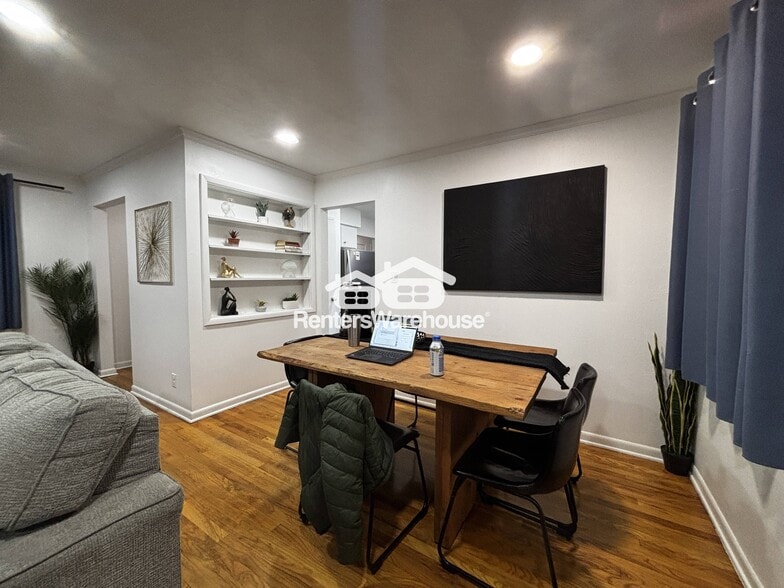 Building Photo - 2816 Vine St