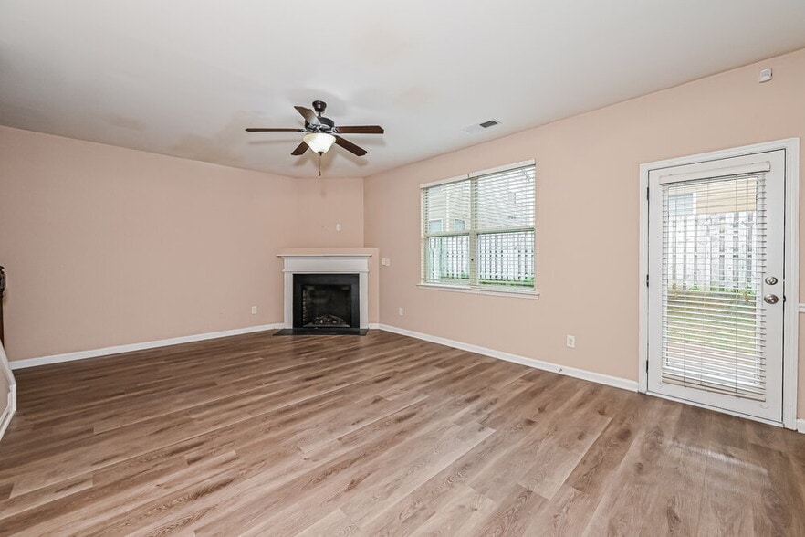 Building Photo - 3858 Humber Ct