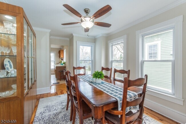 Building Photo - 121 Midland Ave