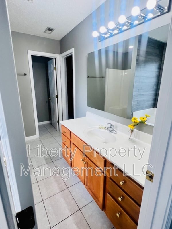 Building Photo - 391 Crystal Spring Dr
