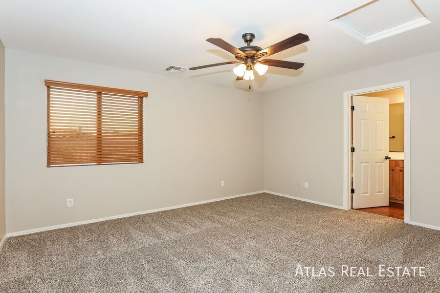 Building Photo - 2863 W Mila Way