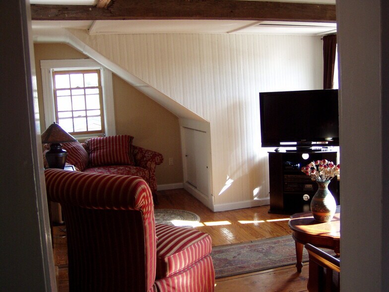 Living Room - 30 Golden Hill St