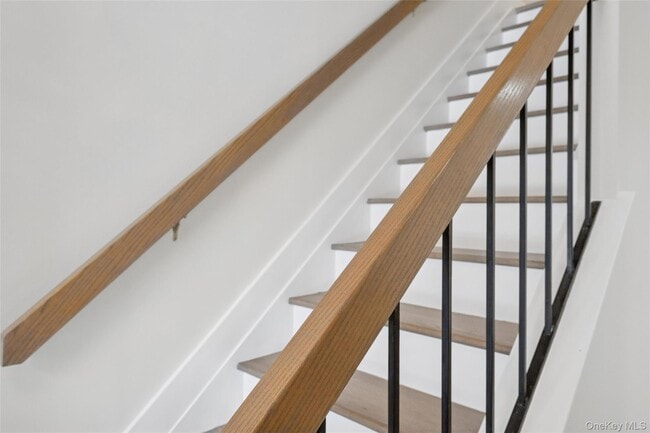 Building Photo - 70 Pheasant Run