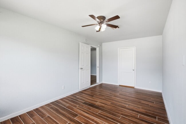 Building Photo - 5326 Doulton Dr