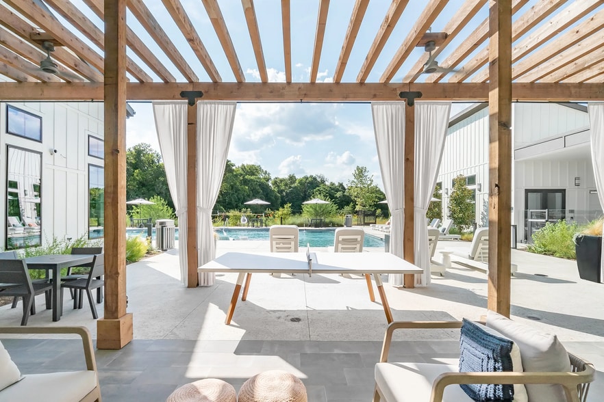 Building Photo - 7733 Burleson Rd