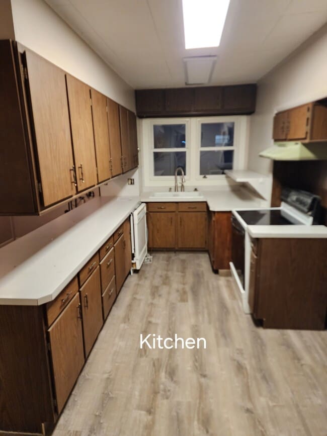 Building Photo - 134 E South St